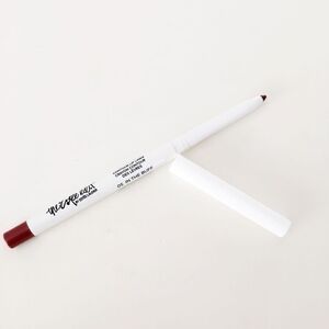 NWT Estee Lauder The Estee Edit The Barest Contour Lip Liner - 05 In The Buff